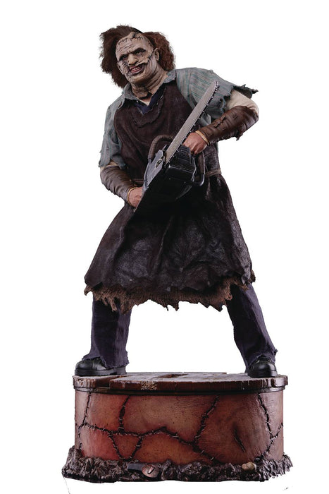PCS Collectibles Texas Chainsaw Massacre -  Leatherface 1/4 Scale PVC Statue - Sure Thing Toys