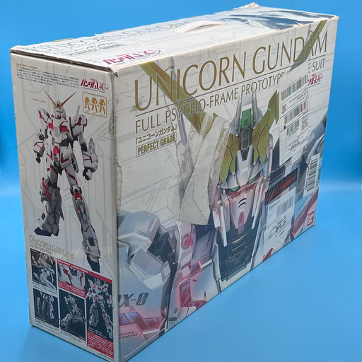 GARAGE SALE - Bandai Hobby Gundam UC RX-0 Unicorn Gundam 1/60 PG Model Kit - Sure Thing Toys
