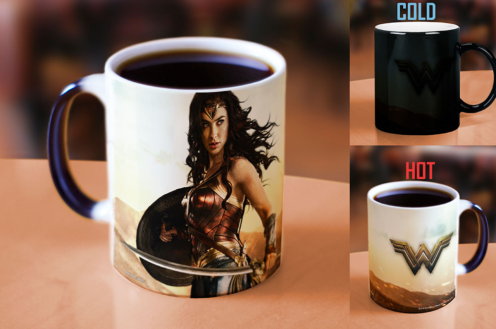 Morphing Mugs Wonder Woman (Ready For Battle) Heat-Sensitive Mug - Sure Thing Toys