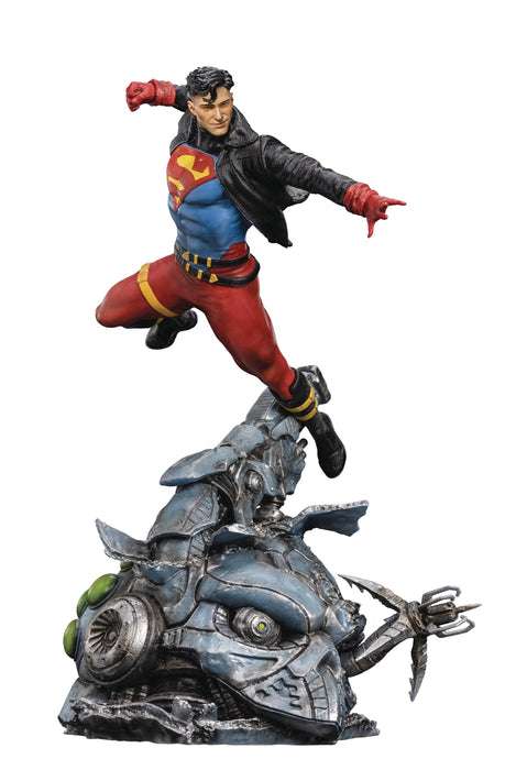 Iron Studios Art Scale: DC Comics - Superboy 1/10 Statue - Sure Thing Toys