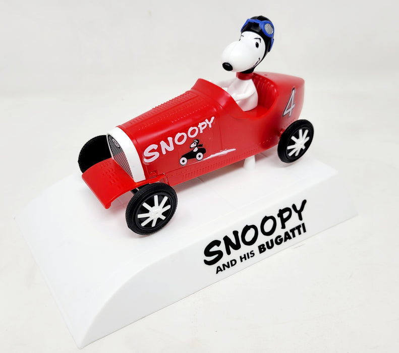 Atlantis Peanuts - Snoopy and His Race Motorized Model Kit - Sure Thing Toys