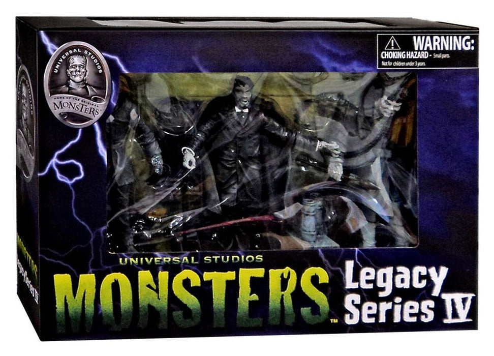 Diamond Select Toys Universal Monsters: Legacy Series 4 Black and White Action Figure Box Set - Sure Thing Toys